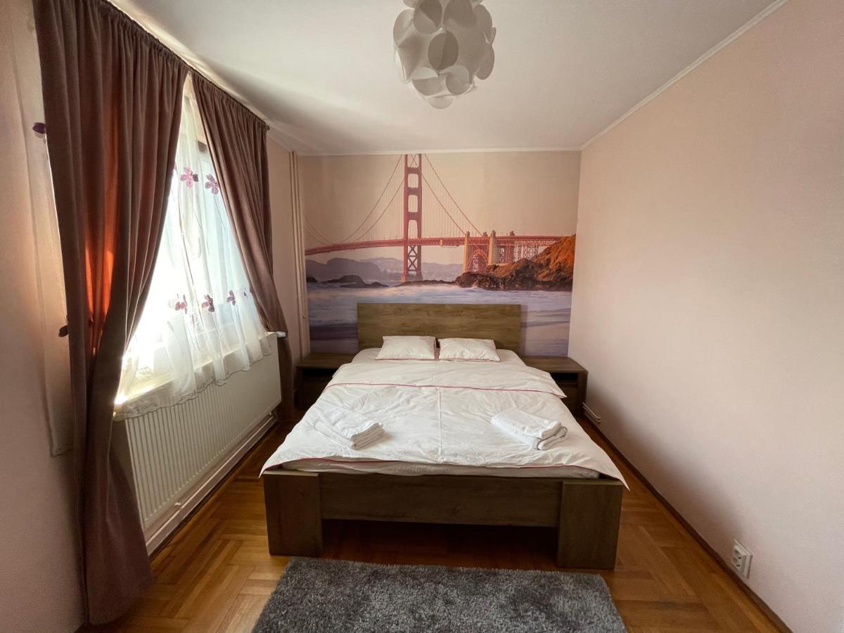 Soho Apartment Fagaras - 1 Bedroom & Extensible Couch ภายนอก รูปภาพ