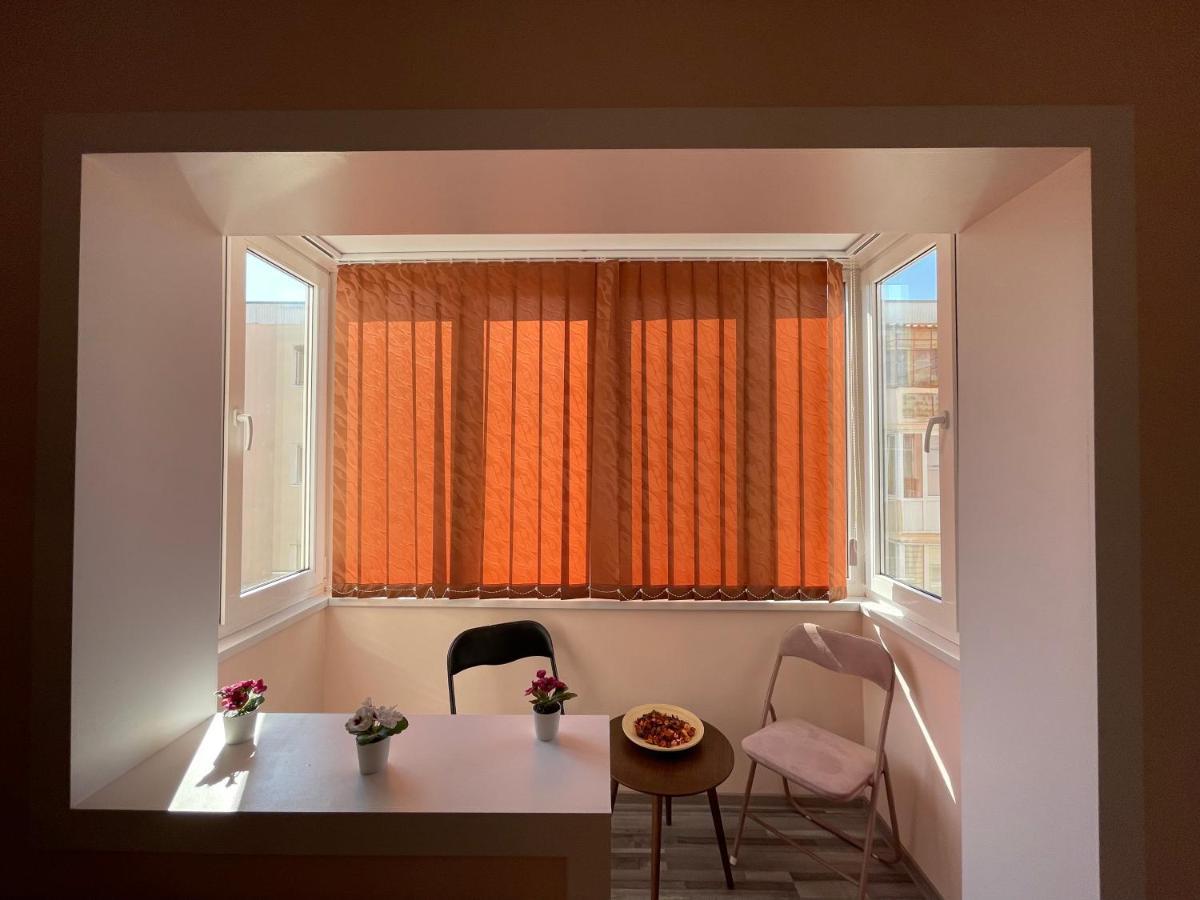 Soho Apartment Fagaras - 1 Bedroom & Extensible Couch ภายนอก รูปภาพ